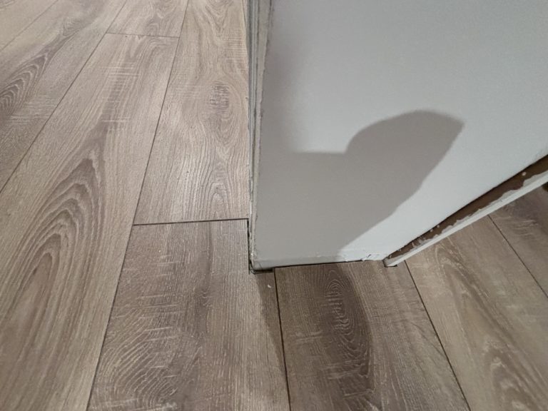 Chantier Cranves-Sales : Pose de parquet 