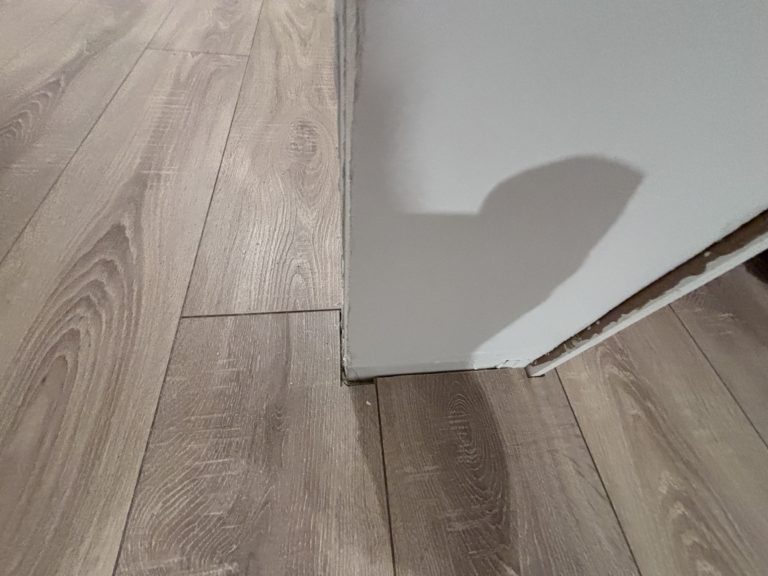 Chantier Cranves-Sales : Pose de parquet 