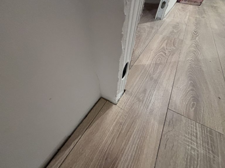 Chantier Cranves-Sales : Pose de parquet 