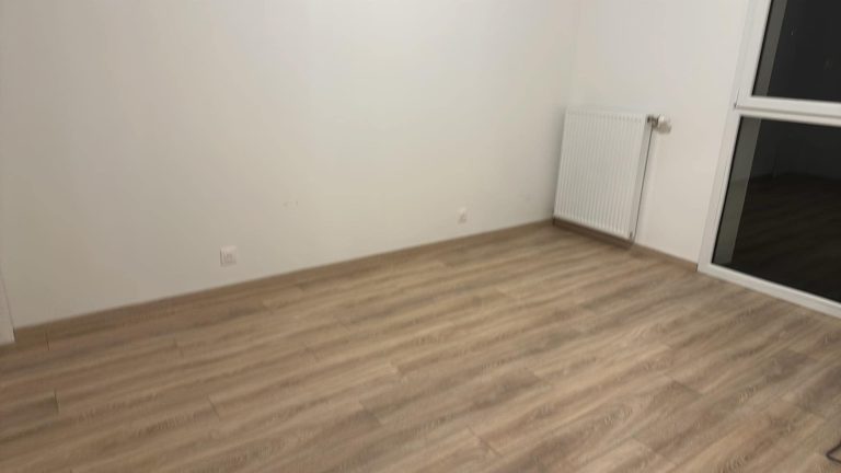 Chantier Cranves-Sales : Pose de parquet 